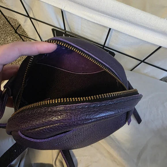 Portland Leather Goods Small EMPIRE Round Crossbody Bag QUICK SHIPPING! - Picture 5 of 7